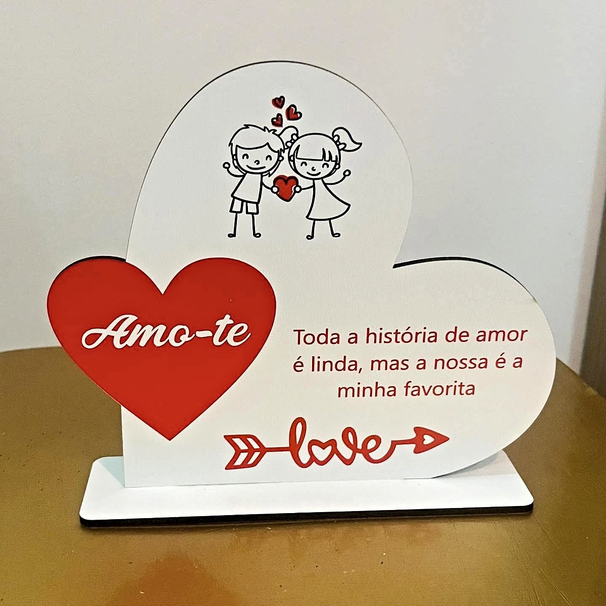 Placa personalizada em forma de coração com a mensagem Amo-te e uma frase de amor, prenda da Florabella em Fafe